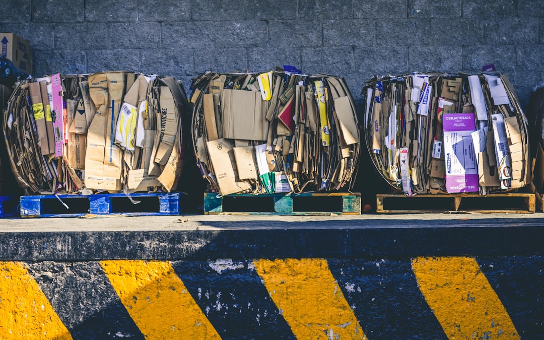 Photo Green recycling bin